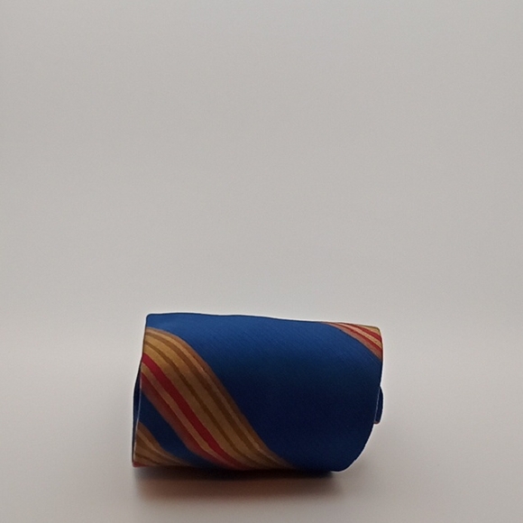 Caslon Men's Blue Tie with Multicolor Stripes 100% Polyester Washable By Castle! - Picture 4 of 9